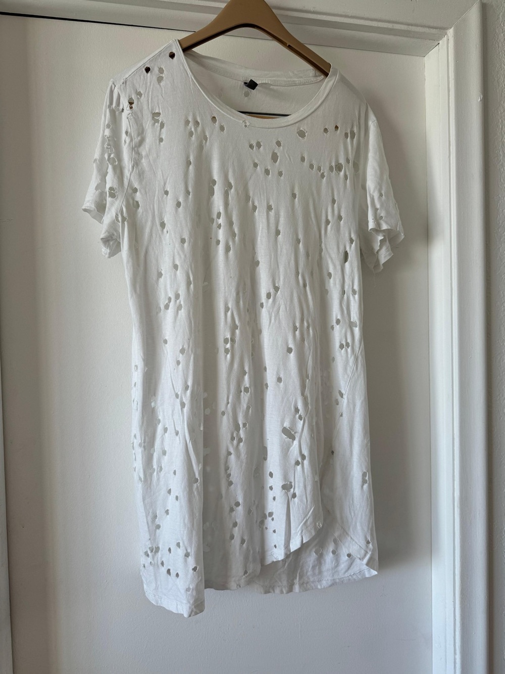H&M White Distressed Crewneck Tee